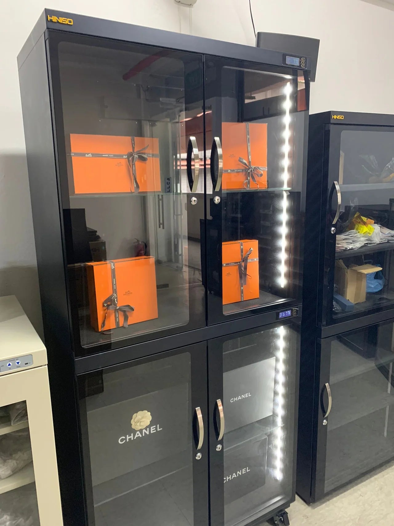 Dry Box Cabinet 870L
